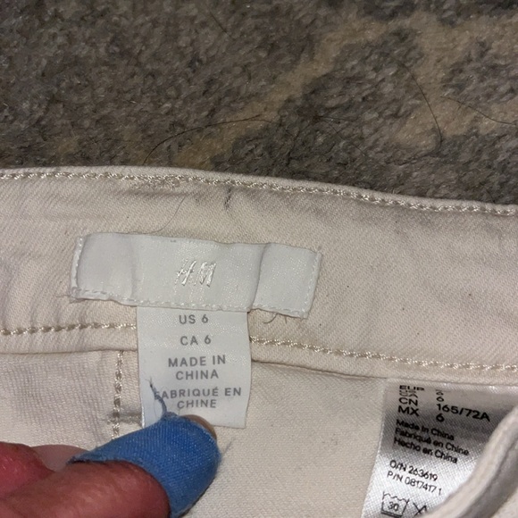 H & M shorts - Picture 2 of 8